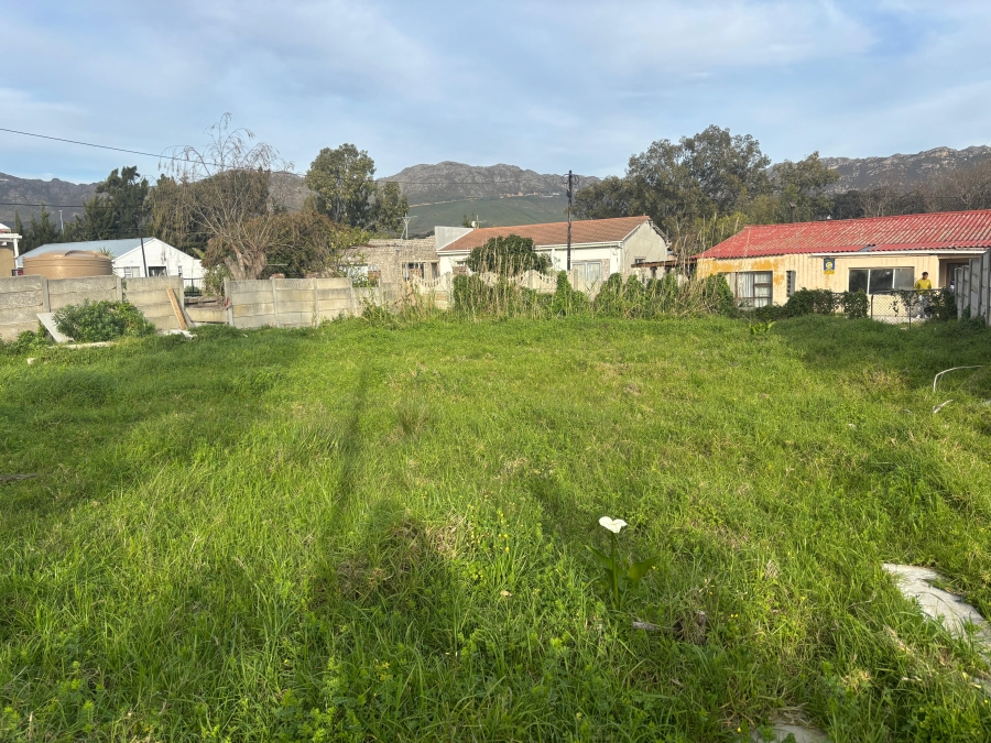 0 Bedroom Property for Sale in Sir Lowrys Pass Village Western Cape